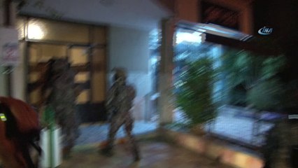 Adana'da suç örgütü operasyonu: 20 gözaltı