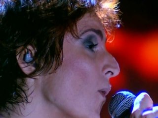 Isabella Taviani - Um Dia, Um Adeus (Ao Vivo)