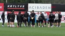 Spor Beşiktaş'ta Adem Ljajic ve Oğuzhan Özyakup Takımdan Ayrı Çalıştı