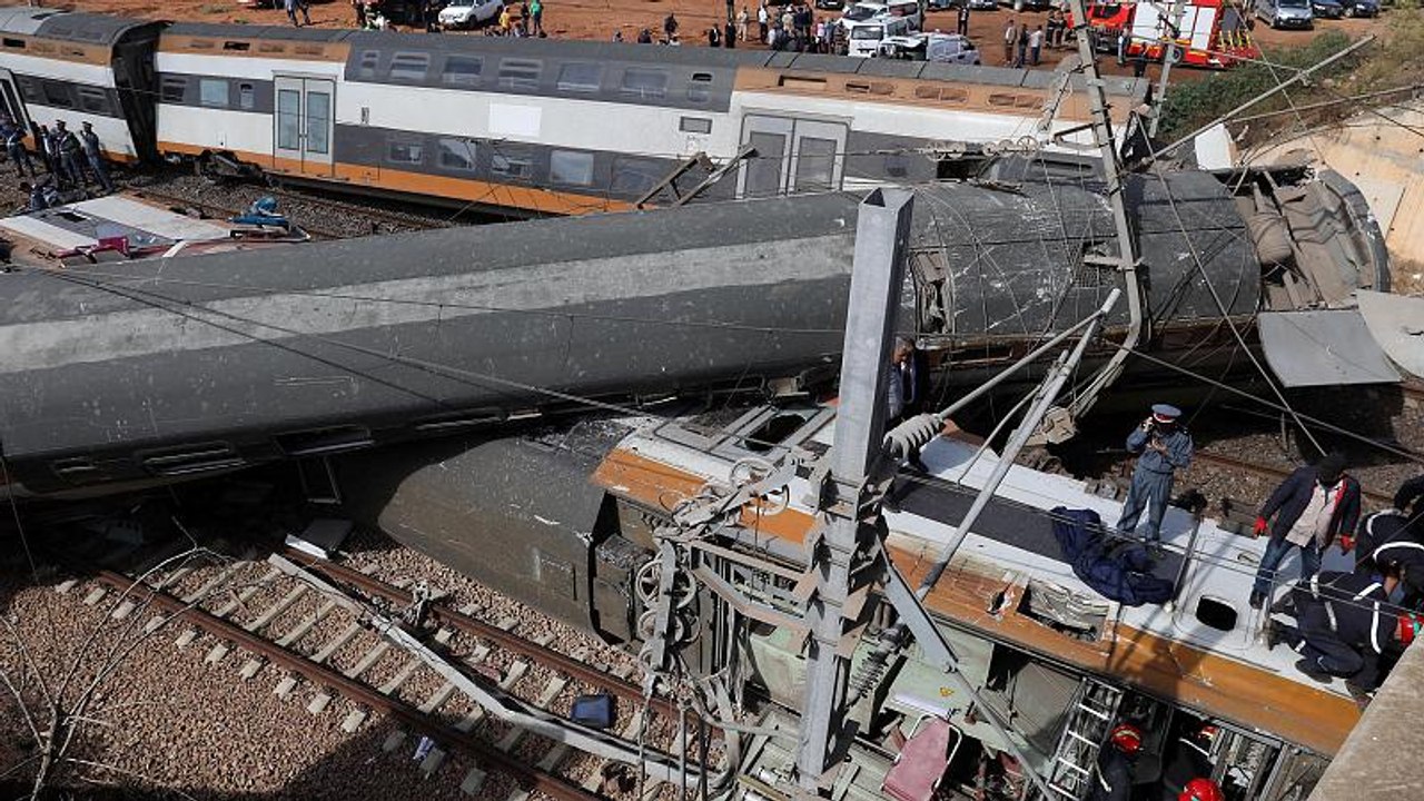 6 Menschen sterben bei Zugunglück in Marokko