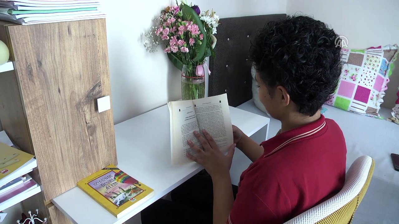 Kanseri yendi, üstü açık arabayla şehir turu attı - ANTALYA