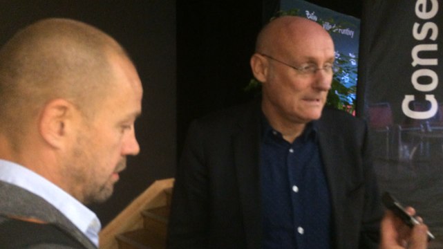 Bernard Laporte rend visite au rugby breton