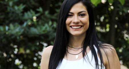 Demet Özdemir Makyajsız Haliyle Takipçilerini Büyüledi