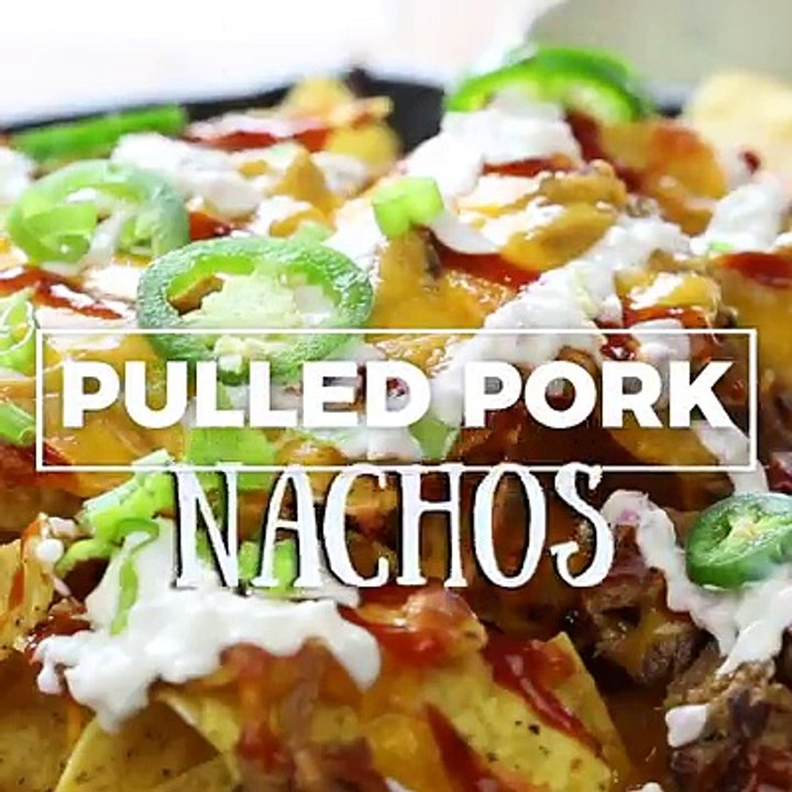 RECIPE➡️:  You just may be more popular than the game if you make these fantastic Pulled Pork Nachos!Hint: It's all about that sour cream sauce!