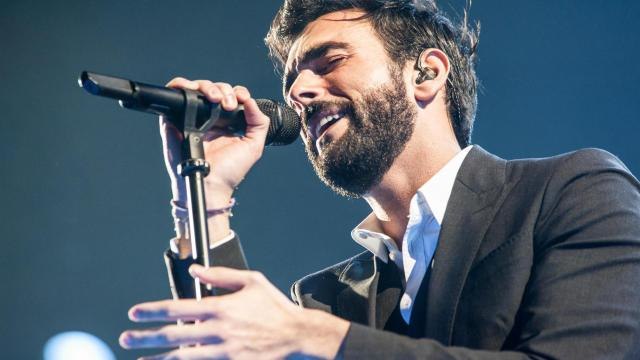Marco Mengoni anticipa l'uscita del nuovo album con due singoli_ 'Buona Vita' e 'Voglio' in anteprima al Tg 1