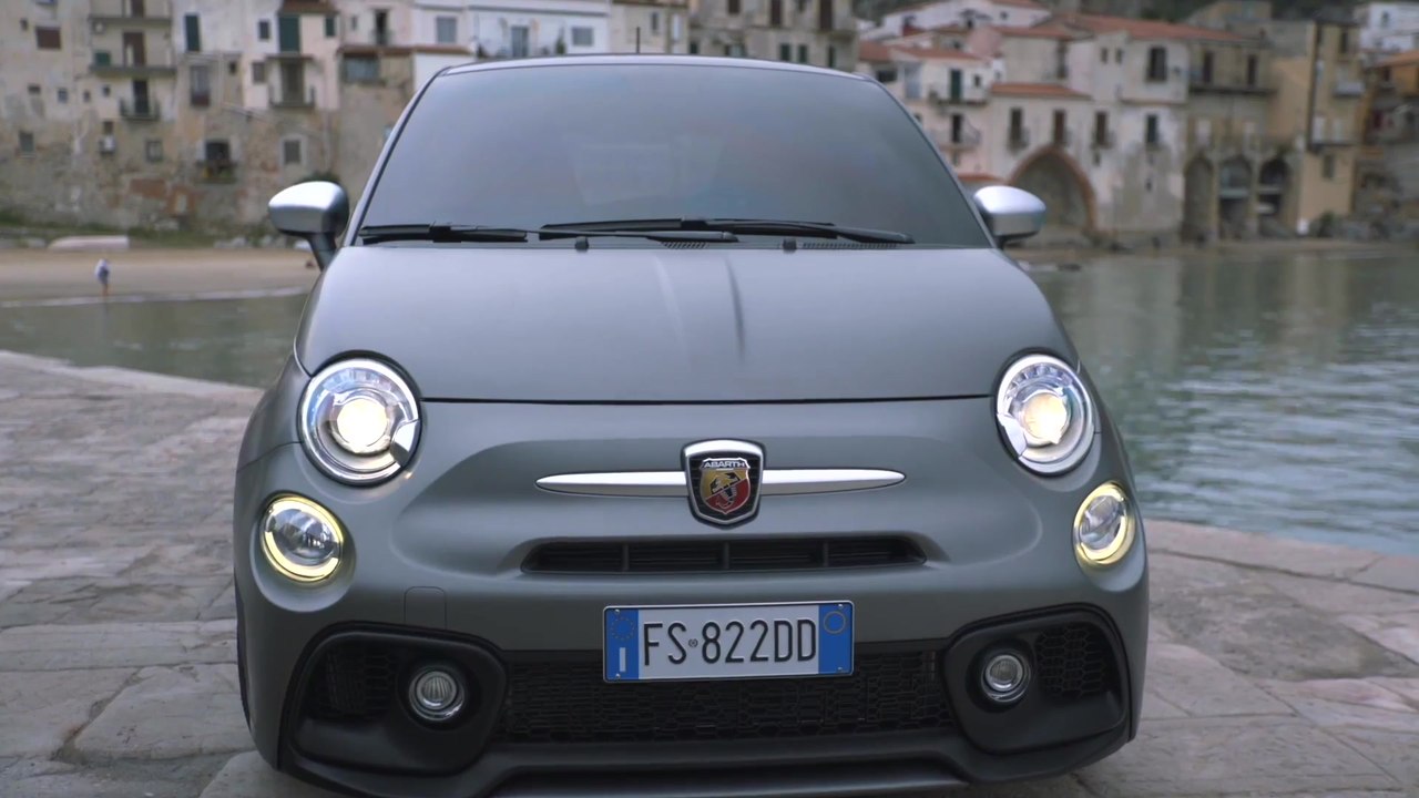 Der neue Fiat 500 Collezione - Verführerische Eleganz und herbstlicher Stil