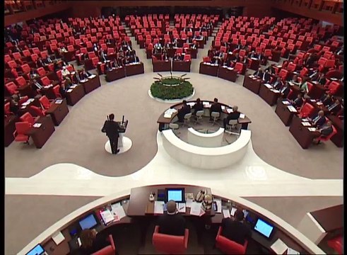 CHP'li Aykut Erdoğdu: 3.havalimanı Türkiye'nin en büyük ikinci yolsuzluğu!