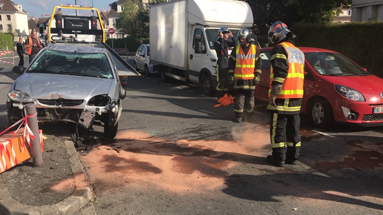 Accident : la voiture d’une nonagénaire sur le toit