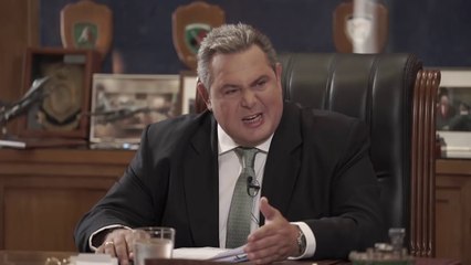 Marrëveshja për emrin, Kocias jep dorëheqje