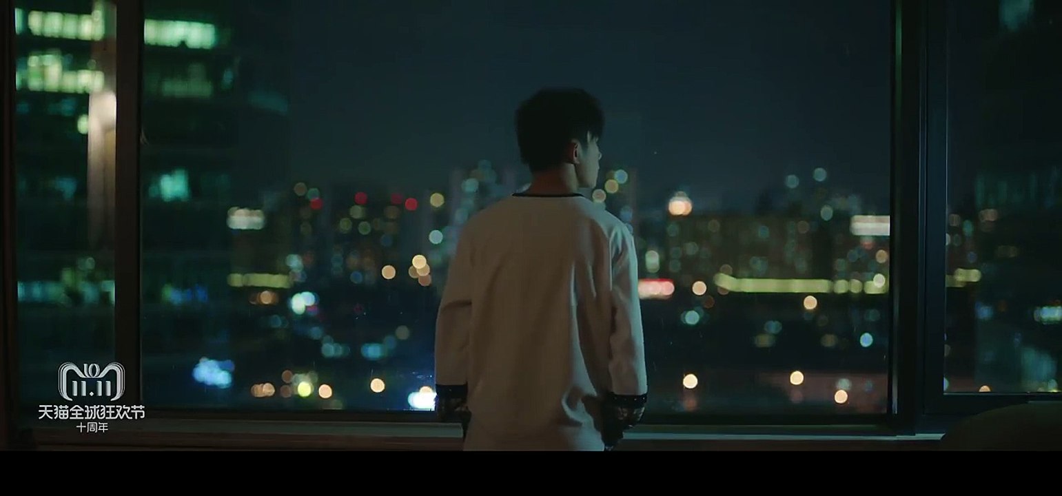 易烊千玺演绎天猫双11十周年故事