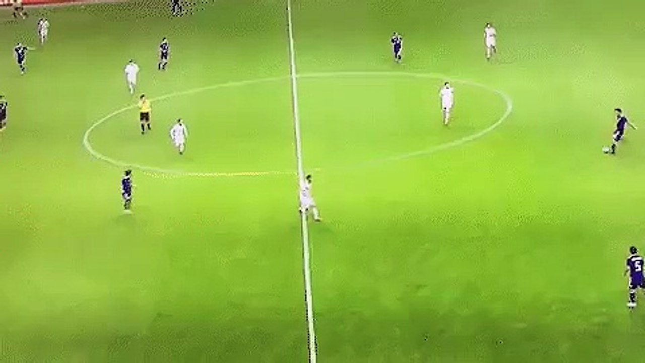 VÍDEO: Este lance de Nakajima é simplesmente sensacional