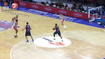 Jayson Granger UNBELIEVABLE Half-court 3-pointer- 17.10.2018 [HD]