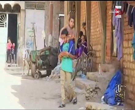 طفل يحمل شقيقه من بنى سويف للقاهرة لإجراء الغسيل الكلوى