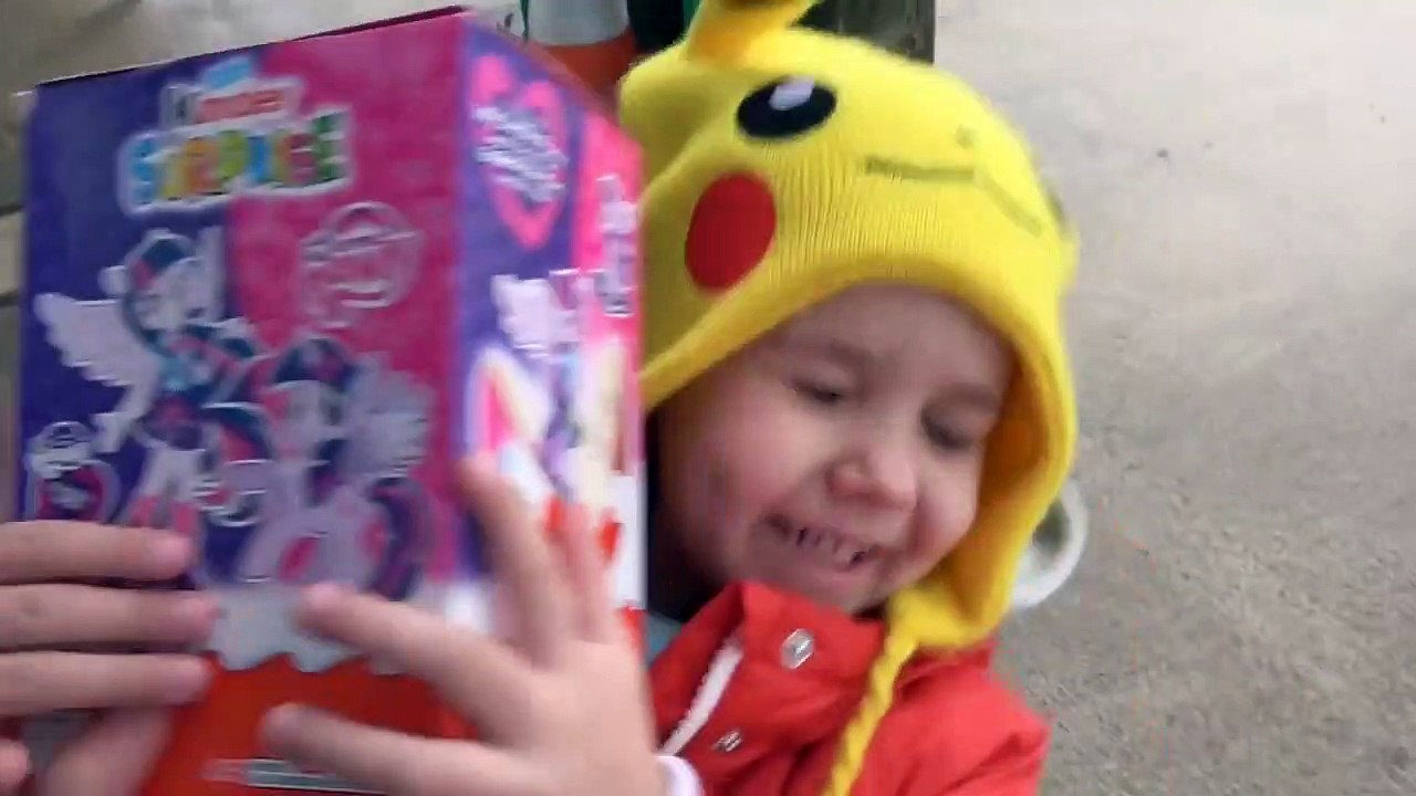 ВЛОГ Закончился бензин по дороге в горы Мы в Альпах в доме для карликов Рум Тур  Мистер Макс & Мисс Катя (новый выпуск )