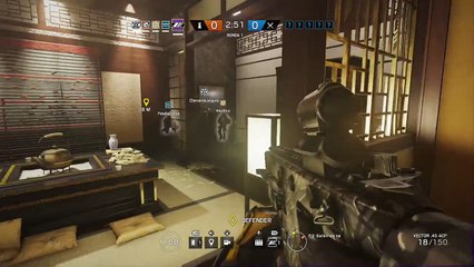 Luckiest Headshot in R6 ever