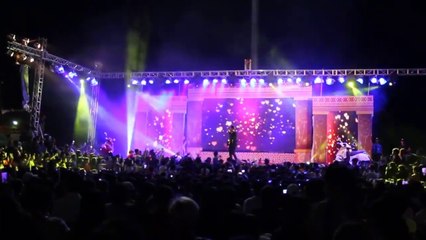 Hồ Quang Hiếu hát live các bài hit cực khoẻ với khán giả Kontum