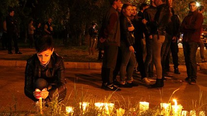 Ukrán-orosz közös gyász a krími iskolai mészárlás után