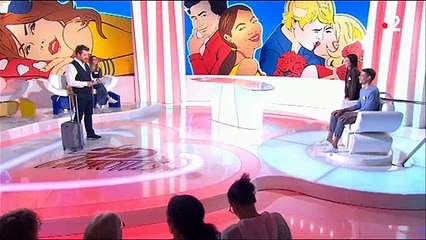 Une candidate surexcitée n'en revient pas d'avoir perdu dans "Les Z'amours" - Regardez