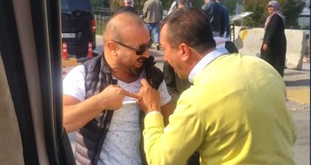 UBER Sürücüsü ile Taksici Arasındaki Yumruklu Kavga Kamerada