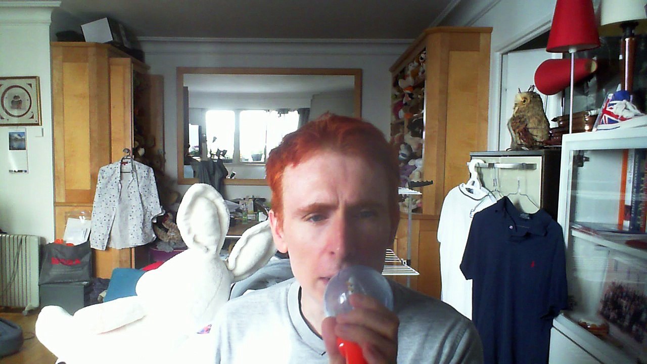 Wiwi égratigne "nouveau voyage" de Pascal Obispo & Baby Bash