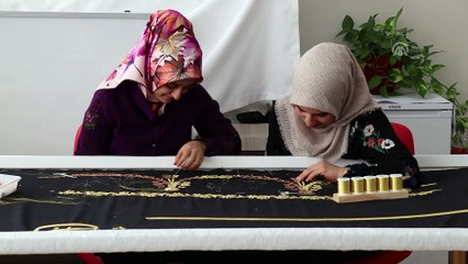 Diyarbakırlı kadınlar peygamber makamları için örtü işliyor