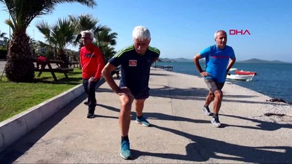 Balıkesir Ayvalık'ın Zamana Meydan Okuyan Maratoncuları