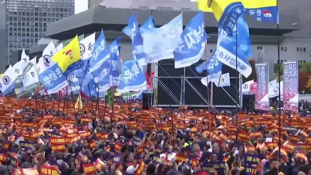 Army of taxi drivers protest against Uber-like app in Seoul