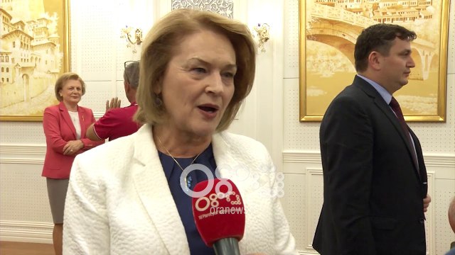 Ora News - Fati i marrëveshjes së detit? Si do të jetë politika e jashtme pas dorëheqjes së Kotzias?