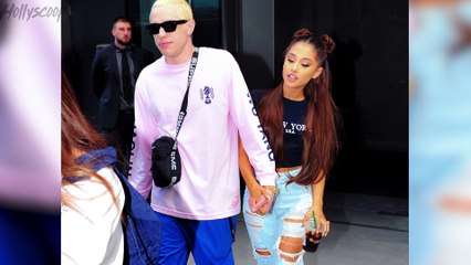 Pete Davidson Looks Terrible In 1st Public Appearance Since Ariana Grande Breakup!