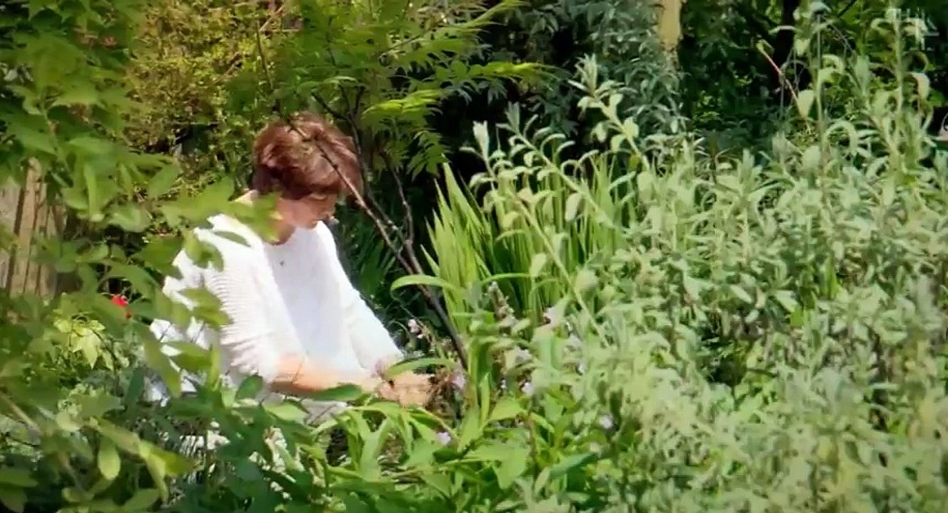 Grand Designs S16 Ep08 Revisited River Thames Floating House HD