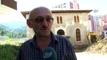 Yıkılan Orta Camii'nin Yerine Timya Vadisi'nde Yapılan Caminin İnşaatı Sürüyor