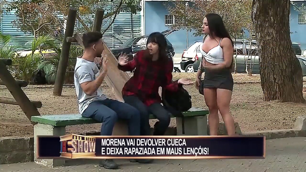 Morena vai devolver cueca e deixa a rapaziada em maus lençóis