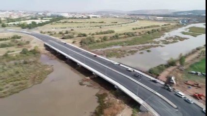 Hayallerindeki Köprünün Üzerinde Şükür Namazı Kıldılar