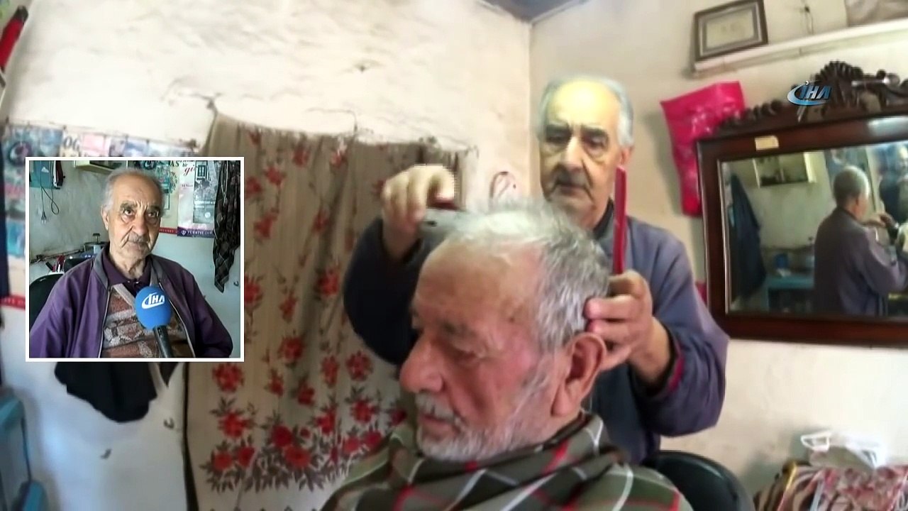 65 Yıldır Ekmeğini Tıraş Yaparak Kazanıyor