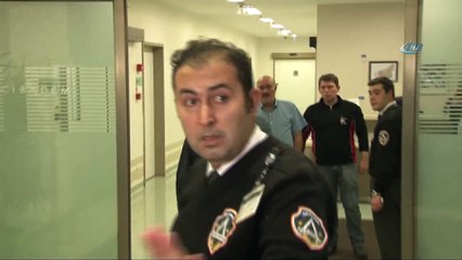 Mehmet Ali Erbil hastaneye kaldırıldı