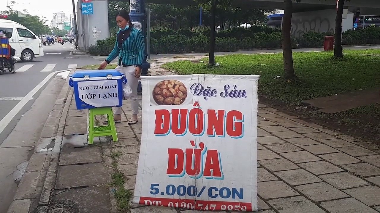 Bị cấm, đuông dừa vẫn được bày bán công khai tại Sài Gòn