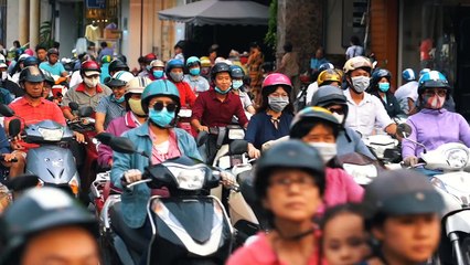 SAIGON’S FAMOUS FOOD - Vietnam Food Tour - Best Banh Mi