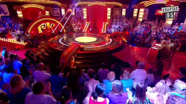 Когда у богатых заканчиваются деньги они просто берут новые - Рассмеши Комика 2018