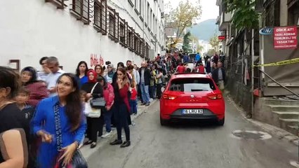 Bu Kuyruğun Başı Var Sonu Yok