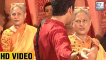Jaya Bachchan Throws Tantrums While Posing For Media At Durga Puja 2018