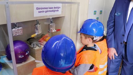 Minik öğrenciler, büyüklerini ‘İş Sağlığı ve Güvenliği' konusunda bilgilendiriyor