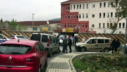 Maltepe'de lise öğrencileri arasında bıçaklı kavga - İSTANBUL