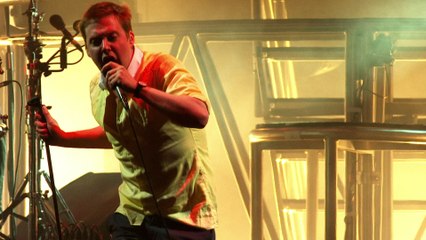 Kaiser Chiefs - I Predict A Riot