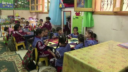 في حي عشوائي بالقاهرة مدرسة تواصل مسيرة الأخت إيمانويل