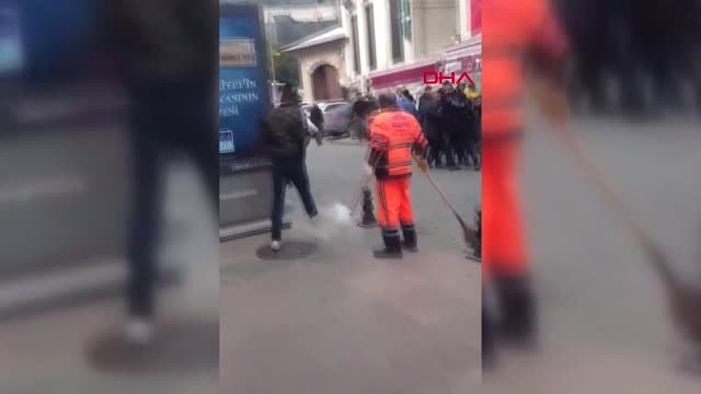 Eminönü'nde Polis ile Şüpheliler Arasında Arbede