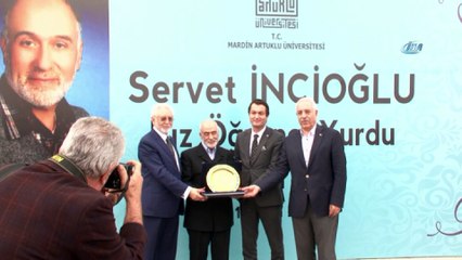 Kendi okuyamadı, 200 öğrenciye yurt yaptırdı