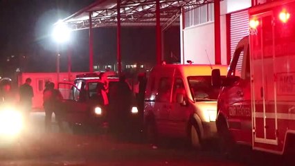 İzmir'de Tekstil Atölyesinin Duvarı Çöktü: 2 Ölü, 3 Yaralı