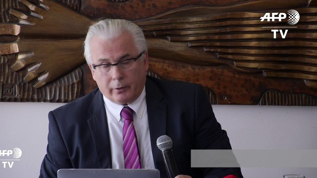 Assange demanda a Ecuador restablecimiento de sus comunicaciones