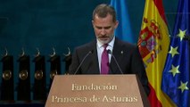 El Rey homenajea a la Constitución en los Premios Princesa de Asturias