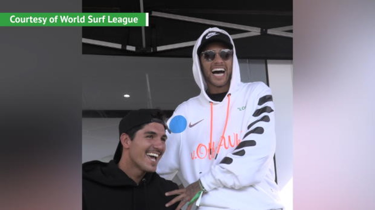 Neymar cheers on surfer Medina as transfer rumours build